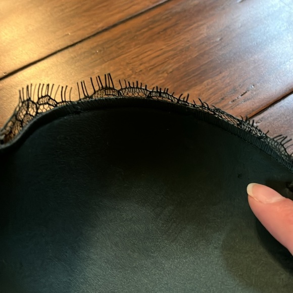 COPY - Victoria’s Secret dark teal lace bra - Picture 9 of 9